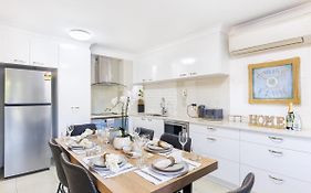 Spacious Newly Furnished 2Bed Apartment In South Brisbane